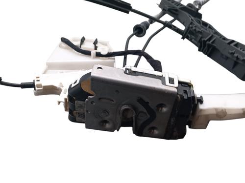 rear-left-lock-fiat-500x-334_-2014-25075730 main image