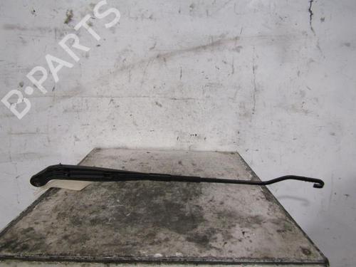 Used Front windshield wiper arm PEUGEOT 605 (6B) 2.0 (114 hp) 25113713