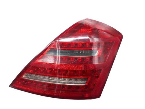 Used Right taillight MERCEDES-BENZ S-CLASS (W221, V221) [2005-2013]  25087418