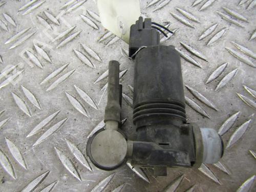 Used Washer pump Washer pump FORD FIESTA VI (CB1, CCN) 1.6 TDCi (95 hp) 25084405 25084405