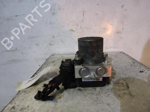 Used ABS pump ABS pump RENAULT MASTER III Van (FV) 2.3 dCi 100 FWD (FV0A, FV0B, FV0G, FV0K, FV0H) (101 hp) 25105798 25105798