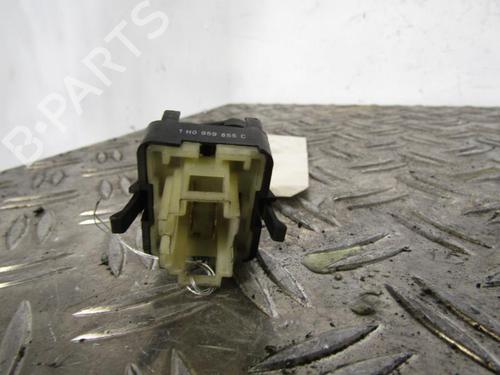 Used Right front window switch VW GOLF III (1H1) 1.9 TDI (90 hp) 25095842