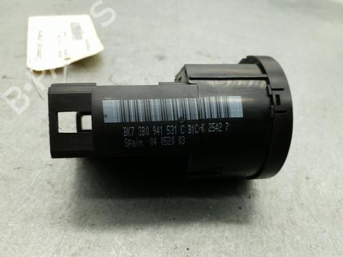 Used Switch SKODA SUPERB I (3U4) 1.9 TDI (130 hp) 25089296