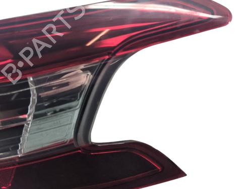 Højre baglygte PEUGEOT 308 II (LB_, LP_, LW_, LH_, L3_) 1.2 THP 110 (110 hp) 31584165