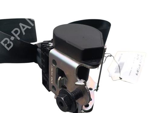 rear-left-seatbelt-dacia-lodgy-js_-2012-32758337 main image