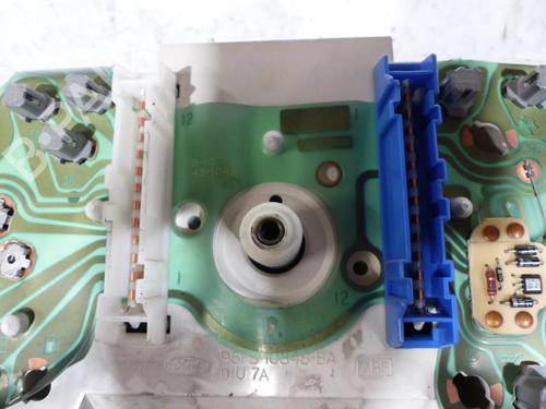 Used Instrument cluster Instrument cluster FORD ESCORT VI Convertible (ALL) 1.8 TD (90 hp) 25065389 25065389
