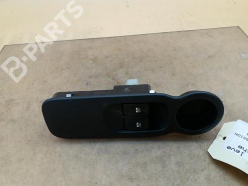 Used Left front window switch Left front window switch RENAULT MODUS / GRAND MODUS (F/JP0_) 1.5 dCi (FP0G, JP0G) (68 hp) 10576504 10576504