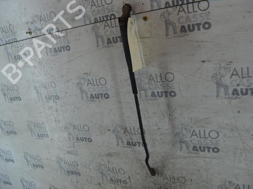 Front windshield wiper arm RENAULT CLIO I Hatchback Van (S57_) 1.9 RND 7701035571