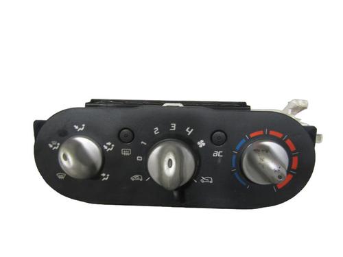 Used Climate control RENAULT TWINGO II (CN0_) 1.5 dCi 75 (75 hp) 25113813