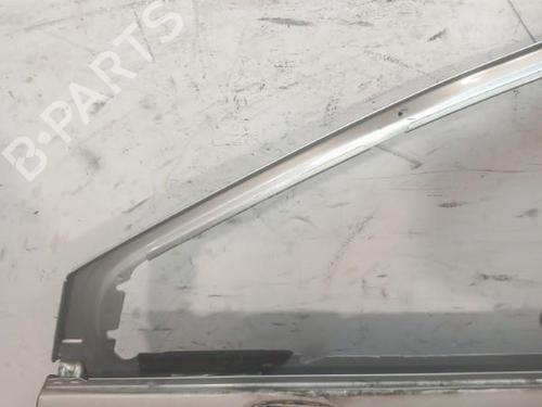 Used Left front door Left front door 25055558 25055558