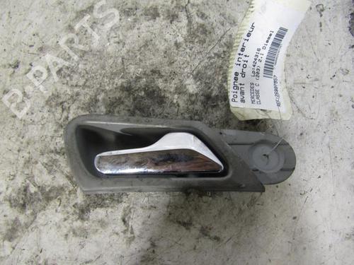 Used Front right interior door handle Front right interior door handle MERCEDES-BENZ C-CLASS (W203) C 220 CDI (203.006, 203.008) (143 hp) 25078565 25078565