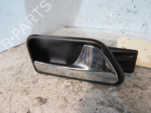 Used Rear right interior door handle VW TOURAN (1T1, 1T2) 1.9 TDI (100 hp) 25109692