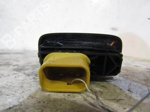 right-front-window-switch-ford-fiesta-vi-cb1-ccn-16-tdci-1823466-2008-2009-2010-2011-2012-2013-2014-2015-2016-2017-10587536 main image