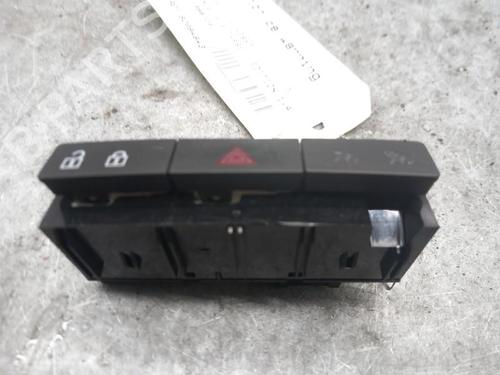 Used Warning switch OPEL MERIVA B MPV (S10) 1.4 (75) (120 hp) 25101114