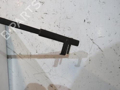 Front windshield wiper arm VW GOLF V (1K1) 1.6 FSI | BP25109672C143 