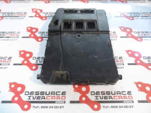 Sikringsdose RENAULT MEGANE II (BM0/1_, CM0/1_) 1.9 dCi (BM0G, CM0G) (120 hp) 585580