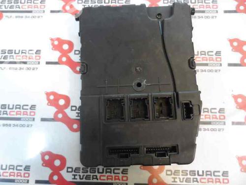 Used Fuse box RENAULT SCÉNIC II (JM0/1_) [2003-2010]  585722