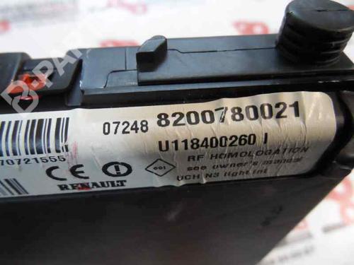 Fuse box RENAULT SCÉNIC II (JM0/1_)  | BP585722E1 