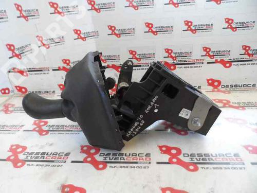 Used Gear lever RENAULT KANGOO / GRAND KANGOO II (KW0/1_) 1.5 dCi 85 (KW0K, KW0L, KW0B) (86 hp) 7438504
