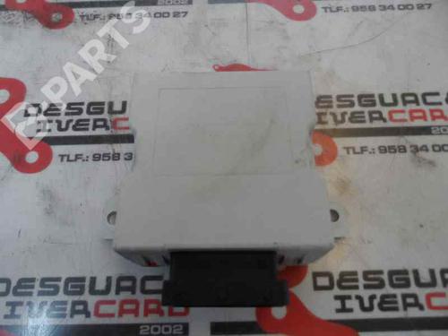 Used Fuse box TOYOTA AVENSIS Saloon (_T25_) [2003-2008]  586137
