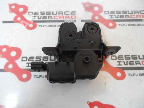 Used Tailgate lock RENAULT MEGANE III Hatchback (BZ0/1_, B3_) 1.5 dCi (86 hp) 586249