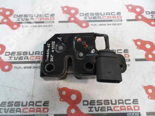 Used Hood lock VW TOUAREG (7LA, 7L6, 7L7) 3.0 V6 TDI (225 hp) 8797321