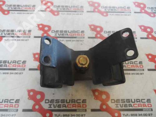 Used Engine mount TOYOTA HILUX VI Pickup (_N1_) 2.5 D-4D (KDN145, KDN150) (88 hp) 8796993