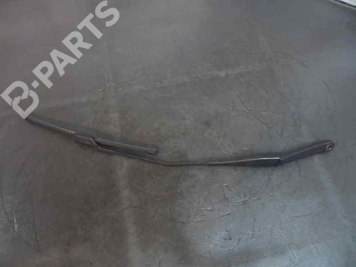 Used Front windshield wiper arm FORD FIESTA VI (CB1, CCN) 1.4 TDCi (68 hp) 3469096