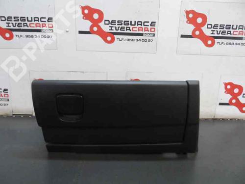 Used Glove box FIAT CROMA (194_) 1.9 D Multijet (194AXC1B, 194AXC12) (150 hp) 587201