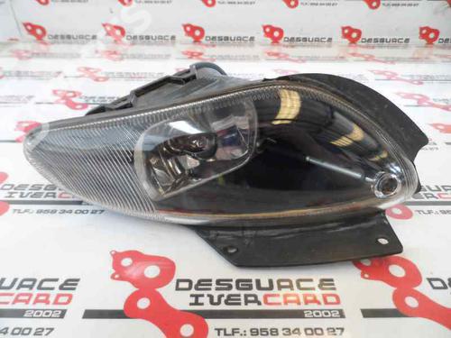 Used Left front fog light CHRYSLER 300M (LR) [1998-2004]  353859