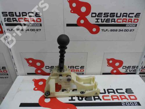 Used Gear lever KIA RIO II (JB) 1.5 CRDi (110 hp) 7438498