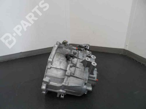 Gearbox OPEL VECTRA C (Z02) 2.0 DTI 16V (F69) | BP252813M3 