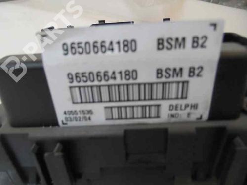 Fuse box PEUGEOT 307 (3A/C)  | BP355464E1 