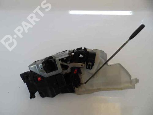 Front left lock MERCEDES-BENZ CLK (C208) CLK 230 Kompressor (208.347) | BP355524C98 