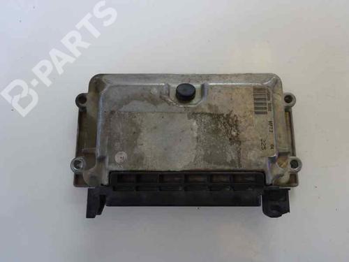 Used Engine control unit (ECU) PEUGEOT 206 Hatchback (2A/C) [1998-2012]  355691
