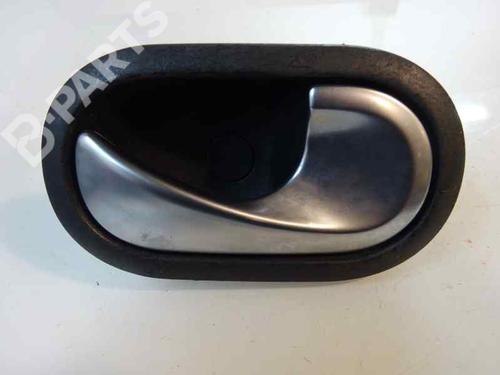 Used Front right interior door handle RENAULT MEGANE II (BM0/1_, CM0/1_) 1.5 dCi (BM02, BM13, BM2A, CM02, CM13) (101 hp) 3213193