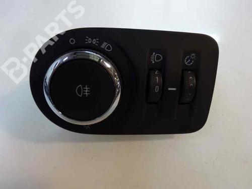 Used Headlight switch OPEL CORSA E (X15) 1.3 CDTI (08, 68) (75 hp) 1354313