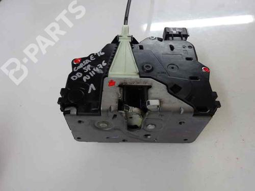Used Front right lock OPEL CORSA E (X15) 1.3 CDTI (08, 68) (75 hp) 732936