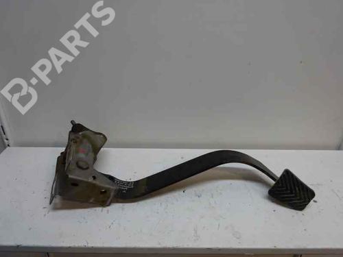 Clutch pedal MITSUBISHI PAJERO III (V7_W, V6_W) 3.2 Di-D (V68W) (160 hp) 8797496