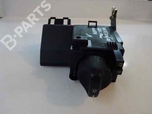 Used Headlight switch MERCEDES-BENZ E-CLASS (W210) [1995-2003]  1368457