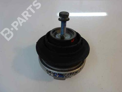 Used Engine mount MERCEDES-BENZ E-CLASS (W210) [1995-2003]  8796845