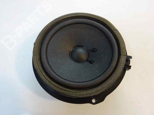 Used Radio FORD FIESTA VI (CB1, CCN) 1.4 TDCi (68 hp) 895627
