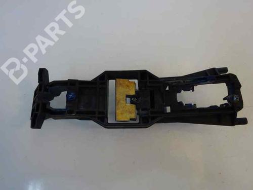 Used Front right interior door handle MERCEDES-BENZ C-CLASS (W203) C 220 CDI (203.006, 203.008) (143 hp) 3213039