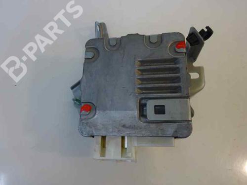 Used Electronic module TOYOTA YARIS (_P9_) 1.4 D-4D (NLP90_, NLP90R) (90 hp) 1029764