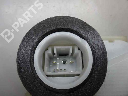 Front left lock TOYOTA YARIS (_P9_) 1.4 D-4D (NLP90_, NLP90R) | BP1030375C98 