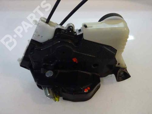 Front left lock TOYOTA YARIS (_P9_) 1.4 D-4D (NLP90_, NLP90R) | BP1030375C98 