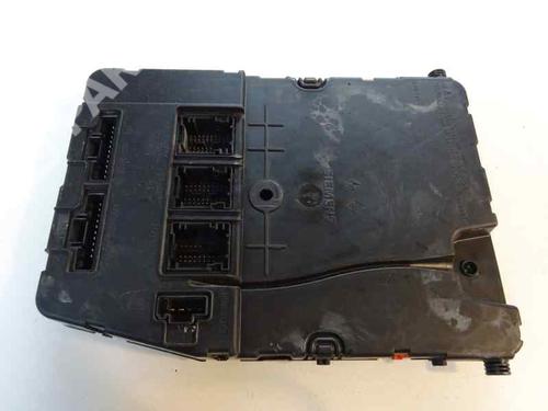Used Fuse box RENAULT SCÉNIC II (JM0/1_) 1.5 dCi (JM0F) (82 hp) 1507699