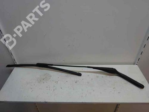 Used Front windshield wiper arm BMW 1 (E87) 118 d (143 hp) 3469126