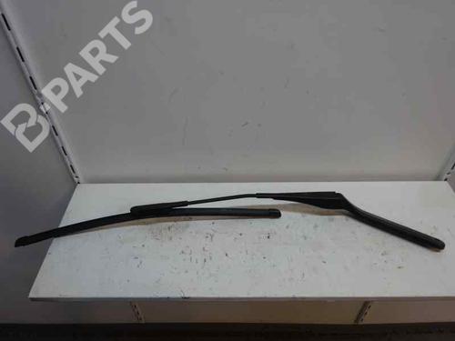 Used Front windshield wiper arm BMW 1 (E87) 118 d (143 hp) 3469127