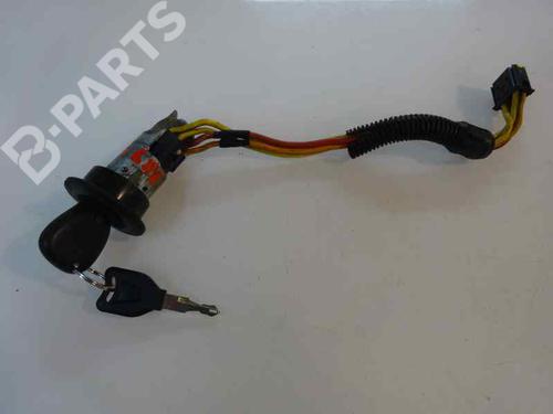 Used Ignition barrel RENAULT MEGANE I Coach (DA0/1_) 1.6 e (DA0F) (90 hp) 1499773